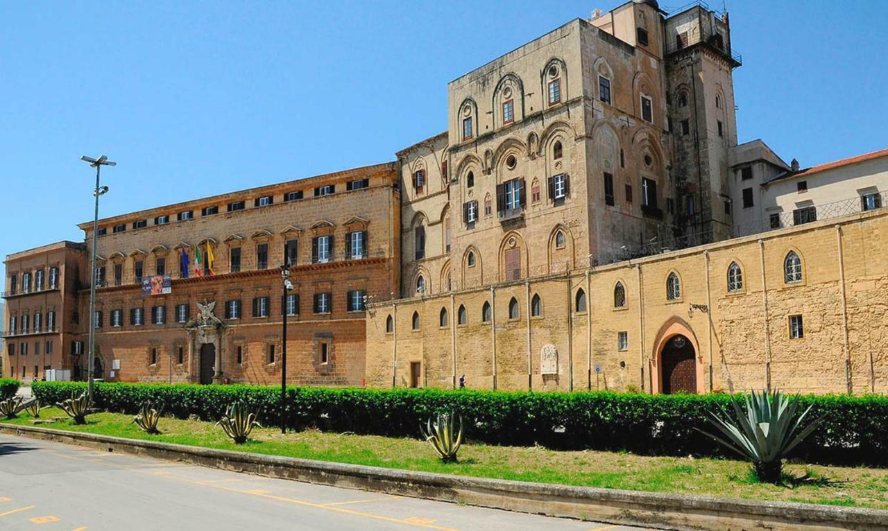 Palazzo Filangeri Di Amorosa Палермо Экстерьер фото